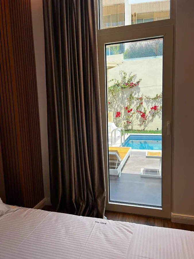 Vila 122B Palase Privat Pool Villa Himare